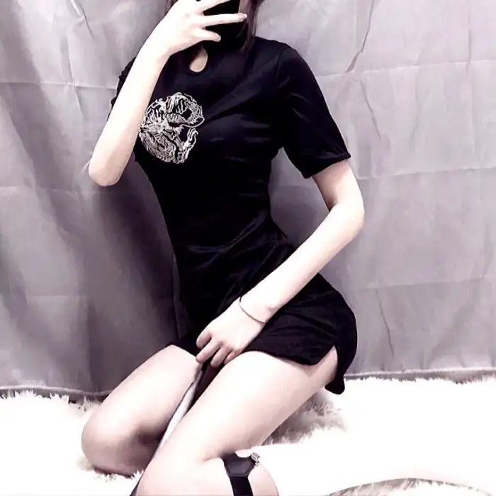 玉腿花拳